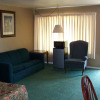 Отель Lake Erie Lodge Erie, фото 3