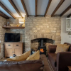 Отель Maple Cottage - Beautiful 2BD Retreat, фото 18