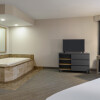 Отель Country Inn & Suites by Radisson, Germantown, WI, фото 20