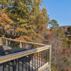 Отель Rumbling Bald Resort Home In Lake Lure ~ Wifi ~ Community Beach, Pool, Golf And More 5 Bedroom Home , фото 40