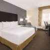 Отель La Quinta Inn & Suites by Wyndham Karnes City - Kenedy, фото 20