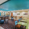 Отель La Quinta Inn & Suites by Wyndham Beeville, фото 16