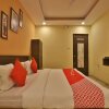 Отель OYO 11867 Hotel Nilkanth Inn, фото 12