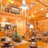 Отель Denali Private Cabin Includes Xbox, Hot Tub, and Stone Pizza Oven by Redawning, фото 11