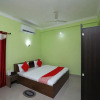 Отель OYO 19521 Hotel Noopur Premium, фото 2