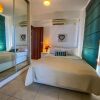 Отель Sea Cliff Villa, 4 Beds, Sleeps 2- 8, Free Wifi,, фото 4