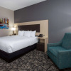 Отель La Quinta Inn & Suites by Wyndham Shorewood, фото 4