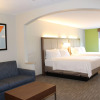 Отель Holiday Inn Express Forest City, an IHG Hotel, фото 4