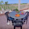 Отель Family Villa Short Walk To Coral Bay Strip 5 Min and Pub, Shops etc, фото 9