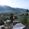 Отель Golden Wood Manali By Rosetum, фото 10