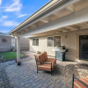 Отель Summer All Year Round 2 Bedroom Home by RedAwning, фото 15