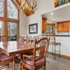 Отель Russell Home by Avantstay Expansive Deck, Stunning Views & Hot Tub!, фото 22