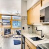 Отель High-end - Mountain Views & Private Jacuzzi Tub! 2 Bedroom Condo, фото 11