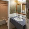 Отель Oasis Inn, фото 6