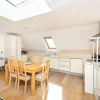 Отель JOIVY Quiet Mews Street Apartment in the Heart of Edinburgh, фото 15