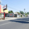 Отель RedDoorz Plus near Stadion Wijaya Kusuma, фото 32