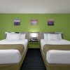 Отель Microtel Inn by Wyndham Cornelius/Lake Norman в Корнелиусе