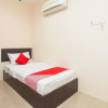 Отель OYO 1038 Melintang Hotel, фото 28