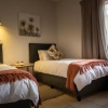 Отель VillaZek a modern 2 bedroom open- plan apartment with parking, фото 3