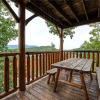 Отель Mountain Seduction 2 Bedroom Mountain View Home with Hot Tub, фото 3