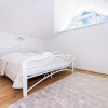 Отель Bright 2bedroom home @terrace+parking, by Cohost, фото 5