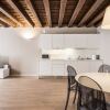 Отель Myplace Piazze Di Padova Duplex Apartment Via Dei Da Carrara, фото 12