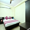 Отель OYO Apartments Bhawar Kuan, фото 5