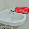 Отель ZEN Rooms Adisucipto Airport Hostel, фото 9