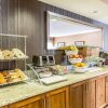 Отель Comfort Inn & Suites Market - Airport, фото 12