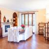 Отель Beautiful villa with garden, BBQ and a short walk to the beach & restaurants, фото 2