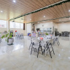 Отель RedDoorz Plus @ Grace Residence Surabaya, фото 13