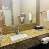 Отель Executive Inn and Suites, фото 8