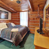 Отель Grand Pines Cabin Number 2, фото 3