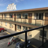 Отель Aircrest Motel, фото 1
