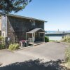 Отель Pacific House by Avantstay Bright Airy Home w/ Direct Access to Cannon Beach, фото 24