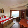 Отель OYO 13608 Home Grand View Suite Shoghi, фото 16