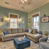 Отель Galveston Coastal Cottage - 5 Blocks to Beach!, фото 3