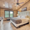 Отель Wanderer by Avantstay Sleeps 34, A+ Custom Smokies Cabin, фото 4