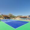 Отель Oro Valley Retreat w/ Pool, Spa & Rooftop Views!, фото 14