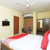 Отель OYO 11651 BKR Guest House, фото 2