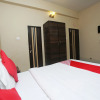 Отель OYO 23623 Aakash Bika Guest House, фото 2