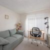 Отель Well-appointed Sunny 2 Bedroom Apartment in Northcote With Parking, фото 7