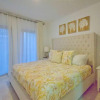 Отель Tastefully Decorated Apartment With Centric Location Near Shops and Restaurants, фото 1