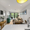 Отель Chic 2BR Pool & Gym - Steps to Ponsonby, фото 11