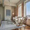 Отель Modern 1bd in the Core of Downtown, фото 6