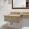 Отель Quality Inn Airport, фото 6