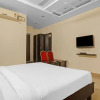 Отель OYO Flagship 85603 Kphb Metro Station, фото 6