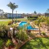 Отель Lakeside Holiday Apartments Merimbula в Меримбуле