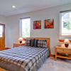 Отель Sundara Place Private Home with Hot Tub, фото 3