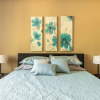 Отель Covello 3 Br W/ Backyard North Hollywood 3 Bedroom Home by RedAwning, фото 2